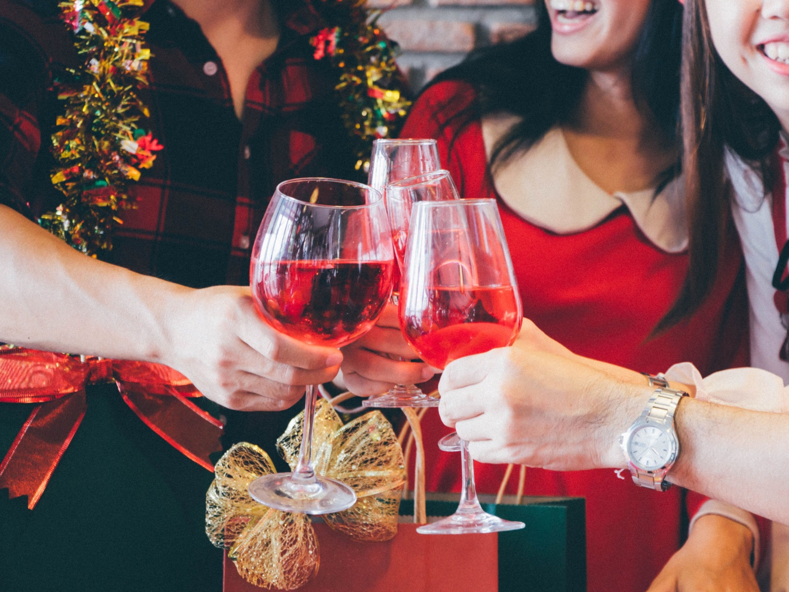 Christmas Parties in Hale 2025 – Celebrate the Season at Charlie Brown’s